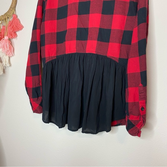 BeachLunchLounge Ruffled Details on the Back Flannel Button Down - Picture 6 of 7